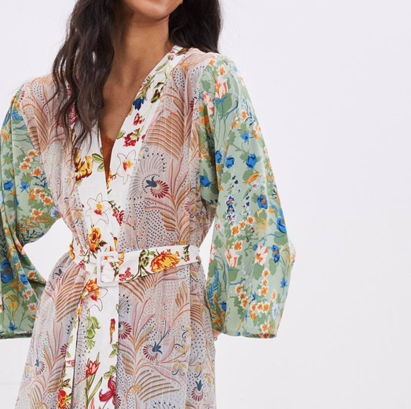 Anthropologie Dani Floral Kimono - Picture 5 of 8